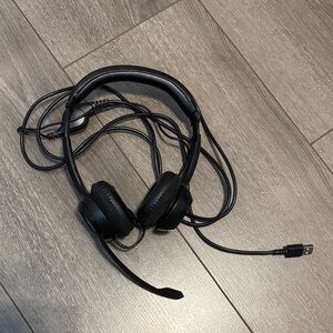 Logitech Black USB Wired Headset with Microphone
